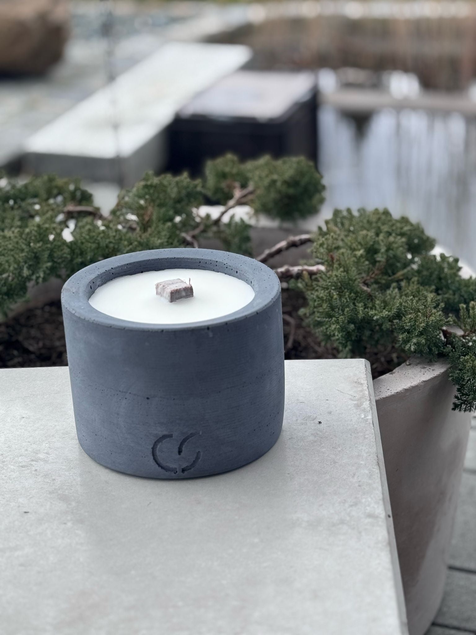 Outdoor-Tischfeuer "PLAIN" Beton-Design & Geschenkidee