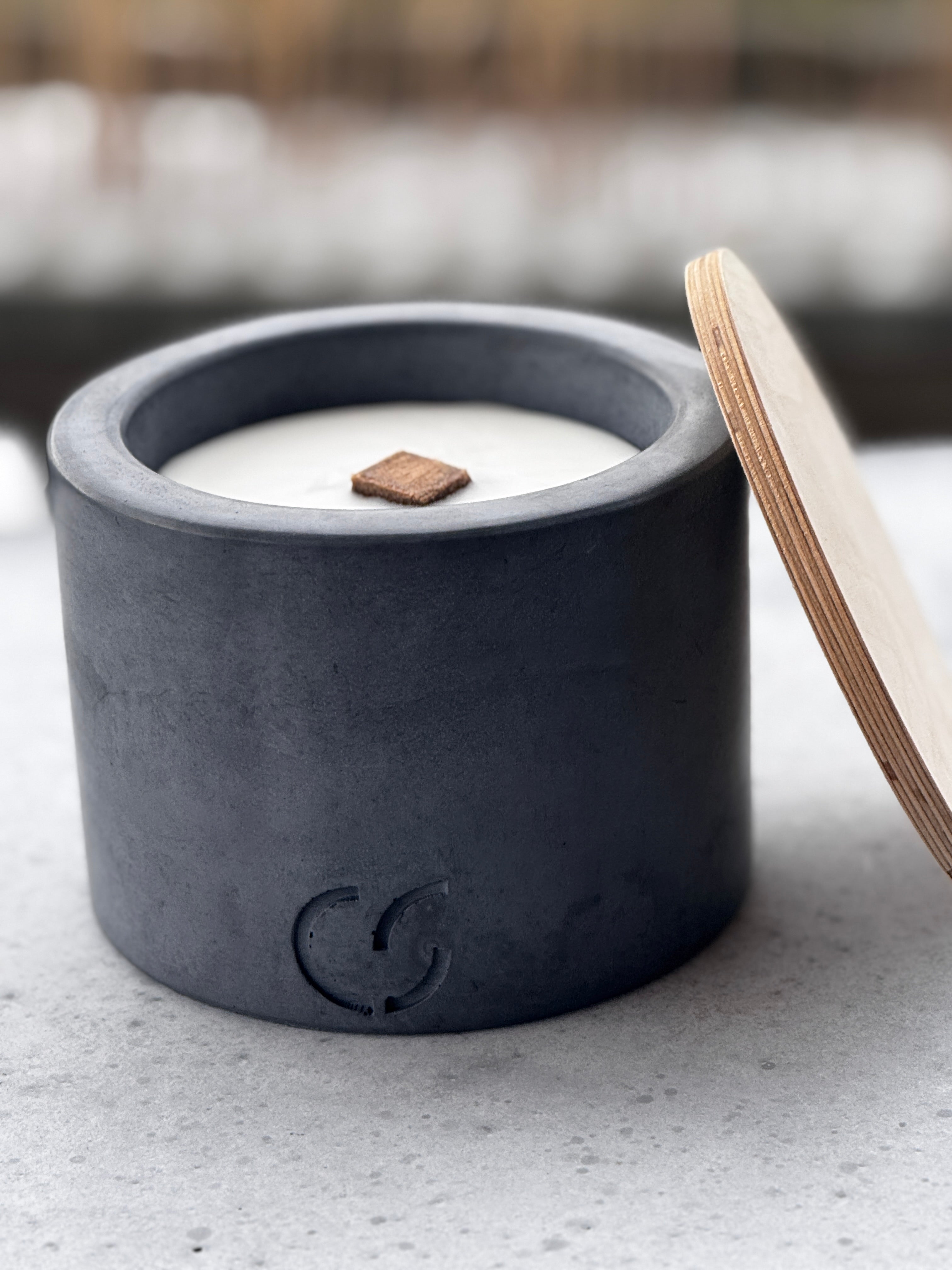 Outdoor-Tischfeuer "PLAIN" Beton-Design & Geschenkidee