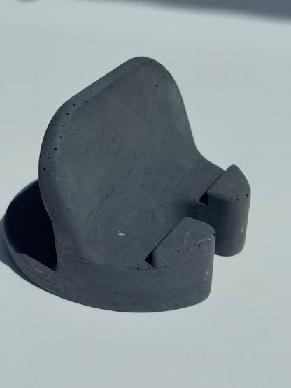 Handyhalter aus Beton