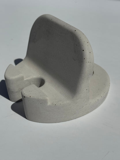 Handyhalter aus Beton