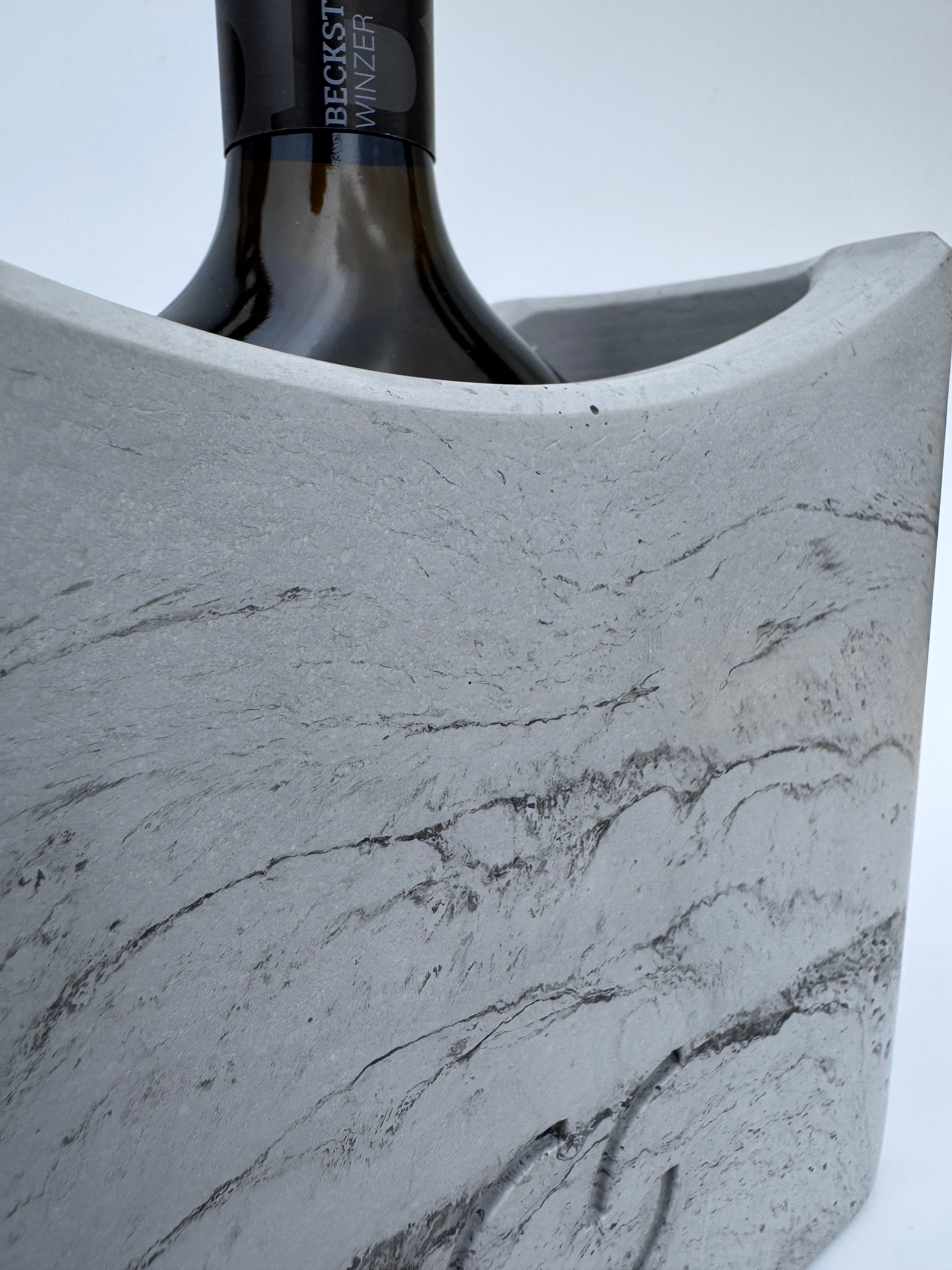 Bocksbeutel-Kühler aus Beton