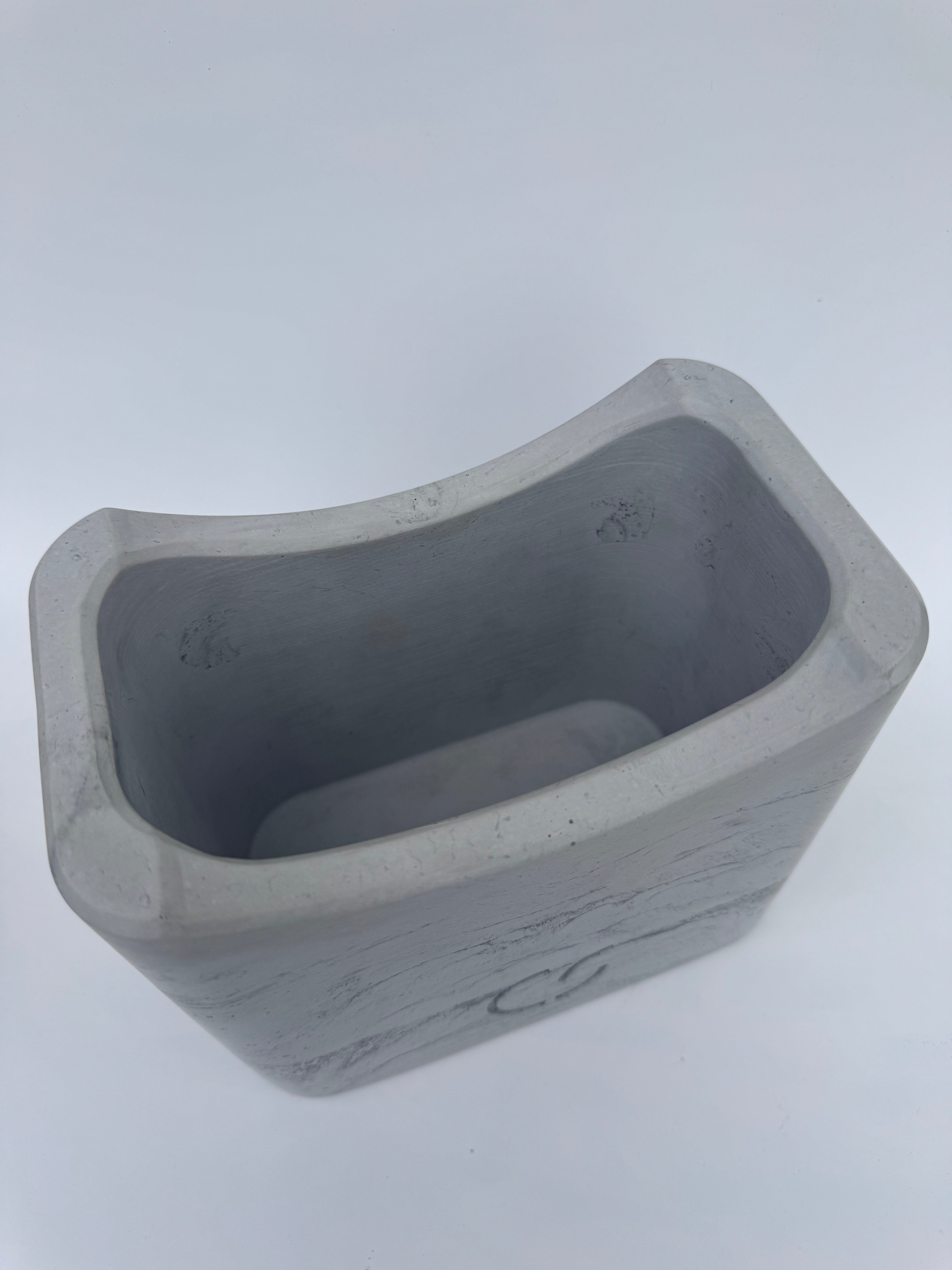 Bocksbeutel-Kühler aus Beton