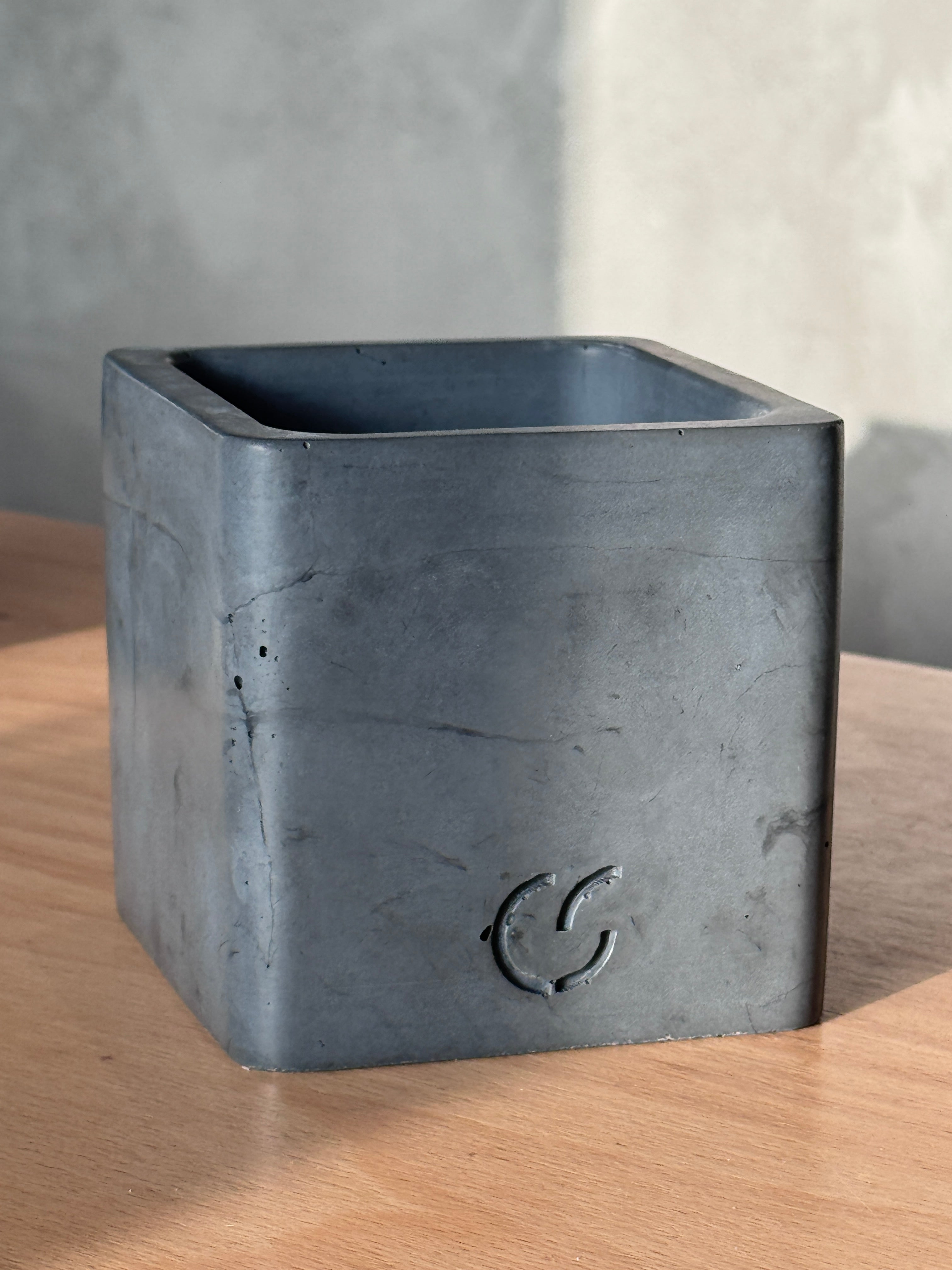 Beton-Tischfeuer mit Glasfaserdocht "SMART"